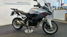 BMW F900 XR